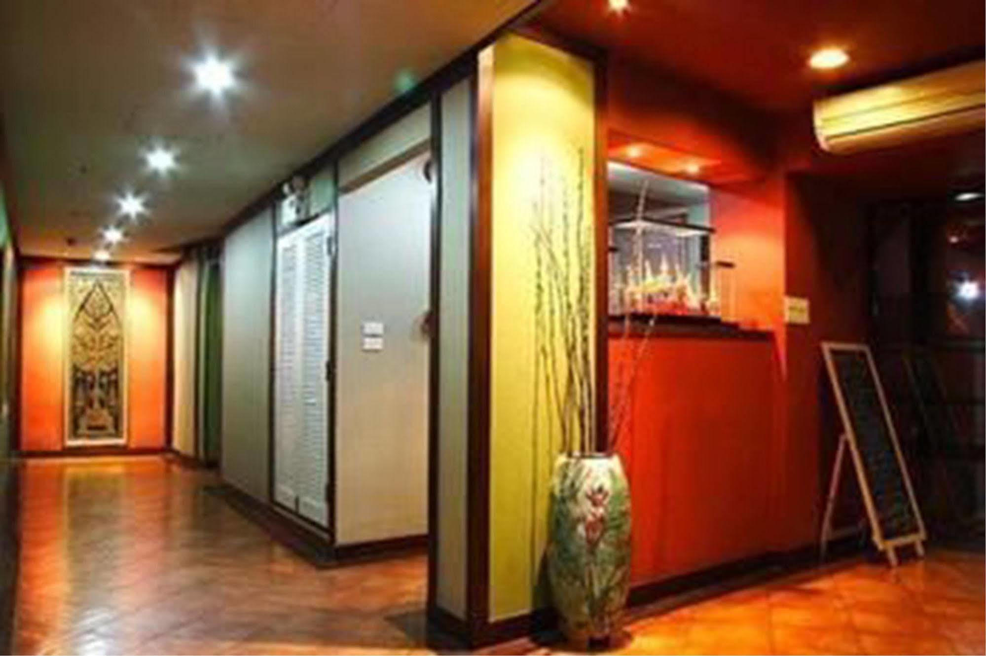 Oyo 434 Boonsiri Place Hotel Bangkok Exteriér fotografie